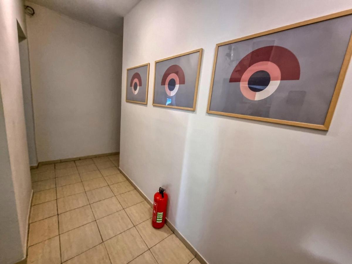 Charming Studio In Sofia Center Extérieur photo